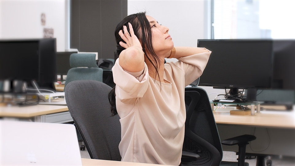 押すだけ！つまむだけ！首肩スッキリマッサージ【3分】