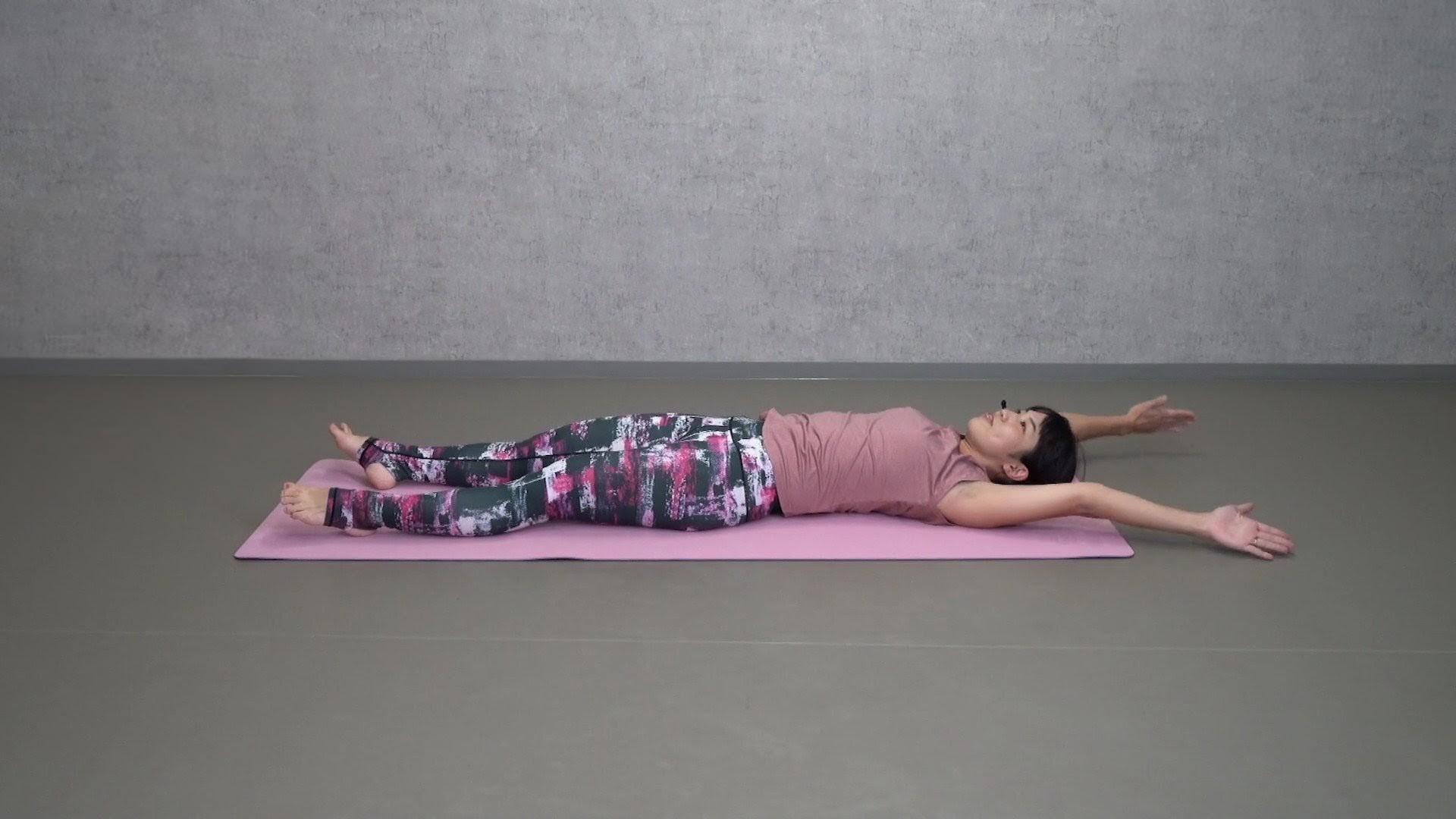 翌朝の目覚めがスッキリする簡単ストレッチ【5分】