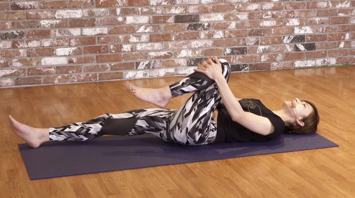 かんたんストレッチ（下半身）【6分】